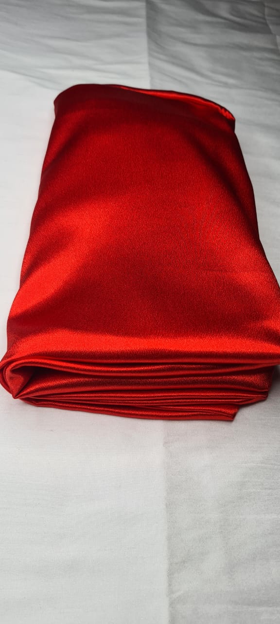 Bonnet flex maxi rouge satin duchesse