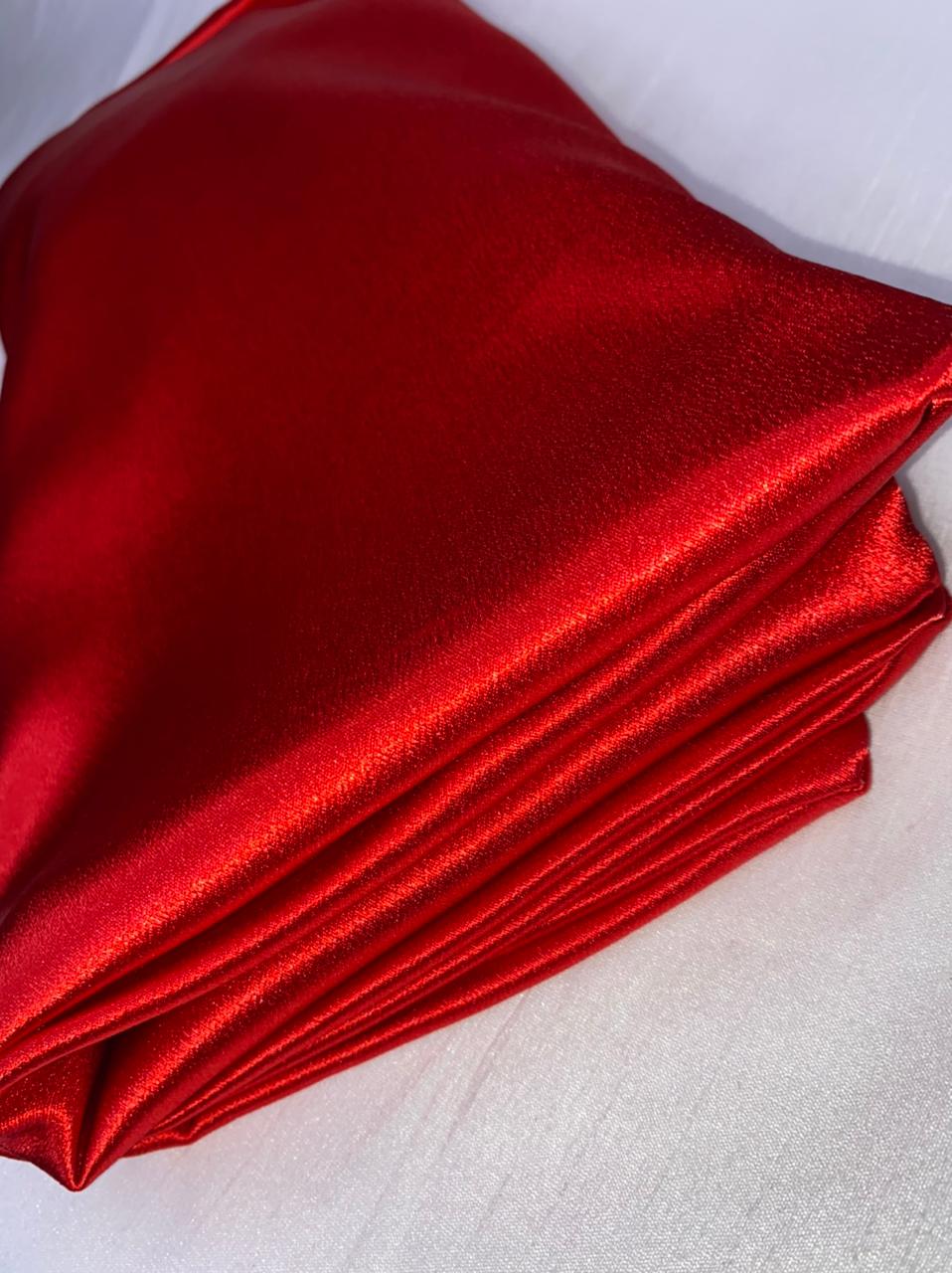 Bonnet flex maxi rouge satin duchesse